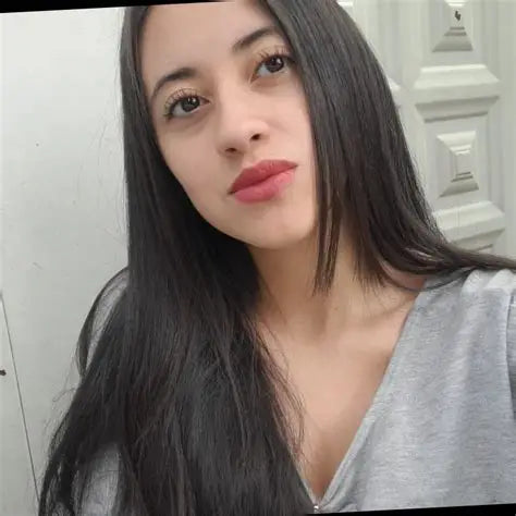 <strong>Camila R.</strong>
